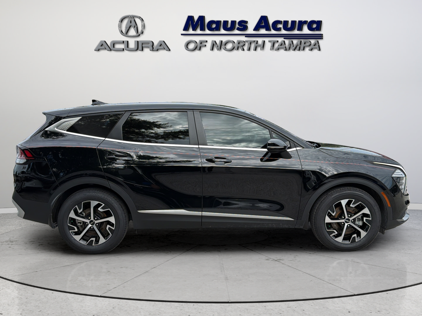 Used 2025 Kia Sportage EX FWD image 13