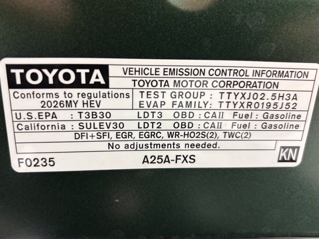 Used 2026 Toyota Sienna LE FWD image 74