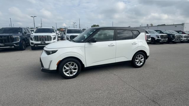 Used 2023 Kia Soul S FWD image 6