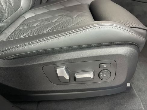 Certified 2024 BMW X5 xDrive40i w/ M Sport Package AWD/4WD image 18