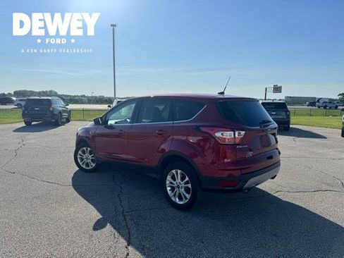 Used 2017 Ford Escape SE FWD image 10