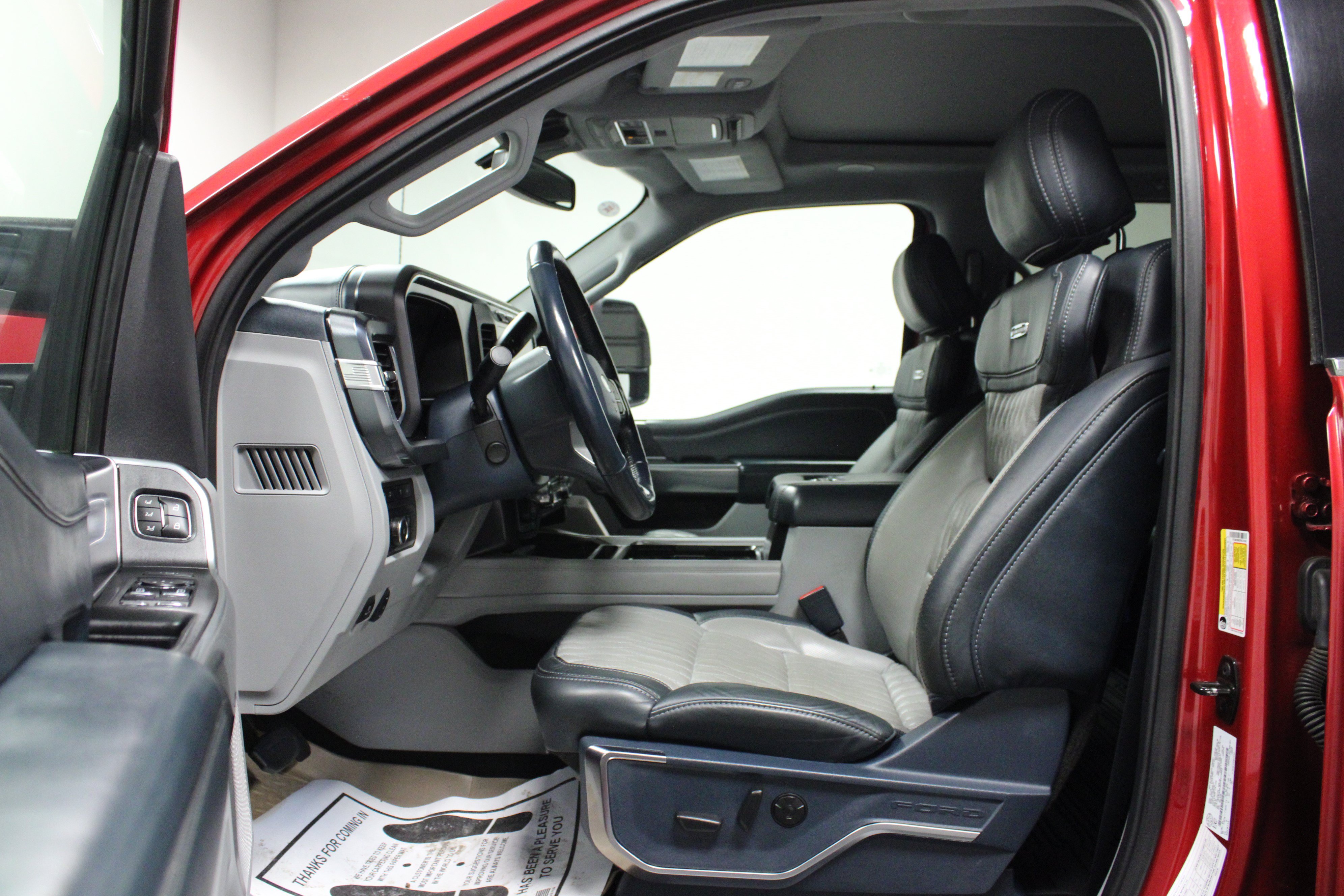 Used 2023 Ford F350 Limited w/ FX4 Off-Road Package AWD/4WD image 12