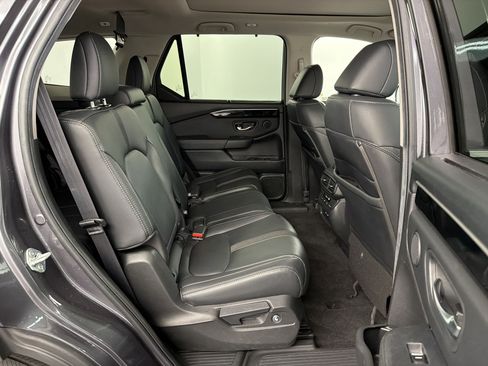 Certified 2024 Honda Pilot Touring image 31