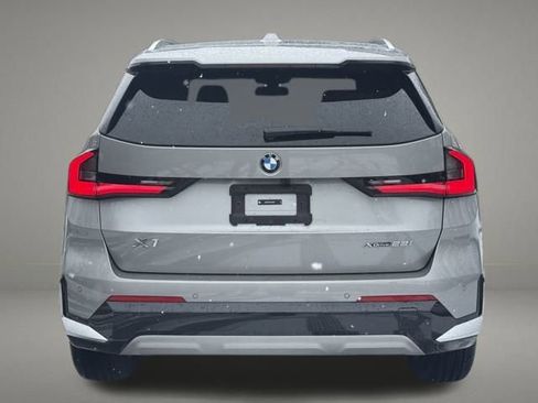 Used 2025 BMW X1 xDrive28i image 4