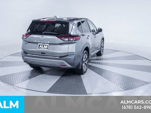Used 2022 Nissan Rogue SV FWD image 9
