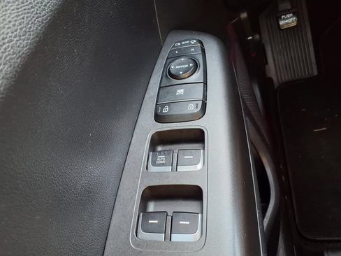 Used 2022 Kia Sportage LX w/ LX FWD Value Edition Package image 24
