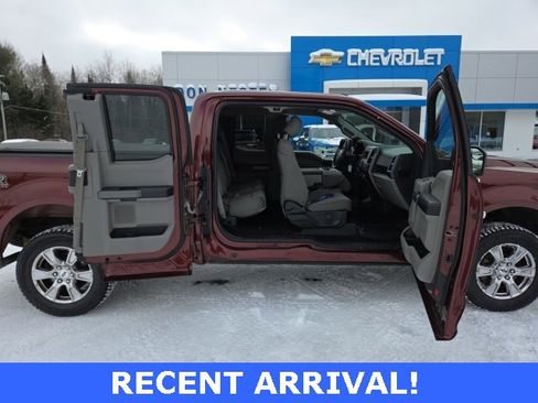 Used 2017 Ford F150 XLT w/ XTR Package image 41