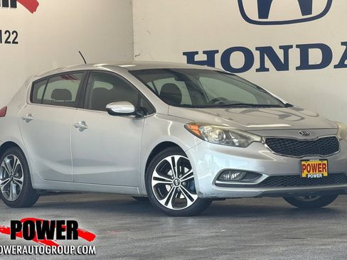Used 2016 Kia Forte EX FWD image 1