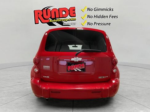 Used 2010 Chevrolet HHR LT image 4