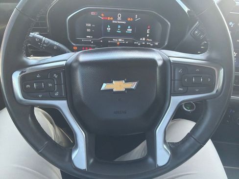 Used 2025 Chevrolet Silverado 2500 LTZ w/ LTZ Premium Package AWD/4WD image 15