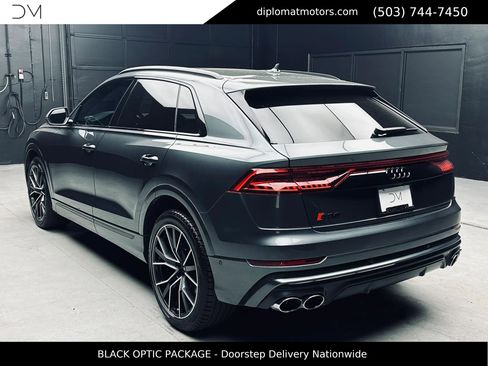 Used 2023 Audi SQ8 Prestige AWD/4WD image 5