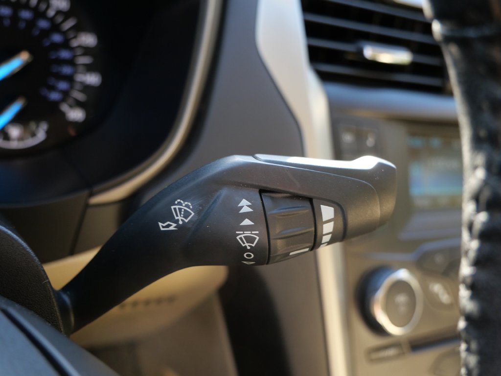 Used 2014 Ford Fusion SE w/ Equipment Group 202A FWD image 24