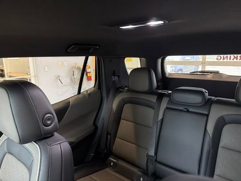 New 2027 Chevrolet Equinox LT w/ Convenience Package II AWD/4WD image 17