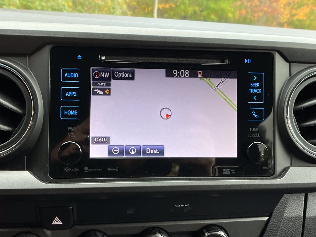 Used 2019 Toyota Tacoma TRD Sport w/ Technology Package AWD/4WD image 18