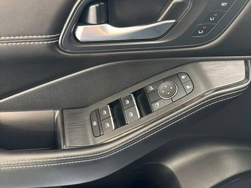 Certified 2023 Nissan Rogue SL w/ SL Premium Package FWD image 11