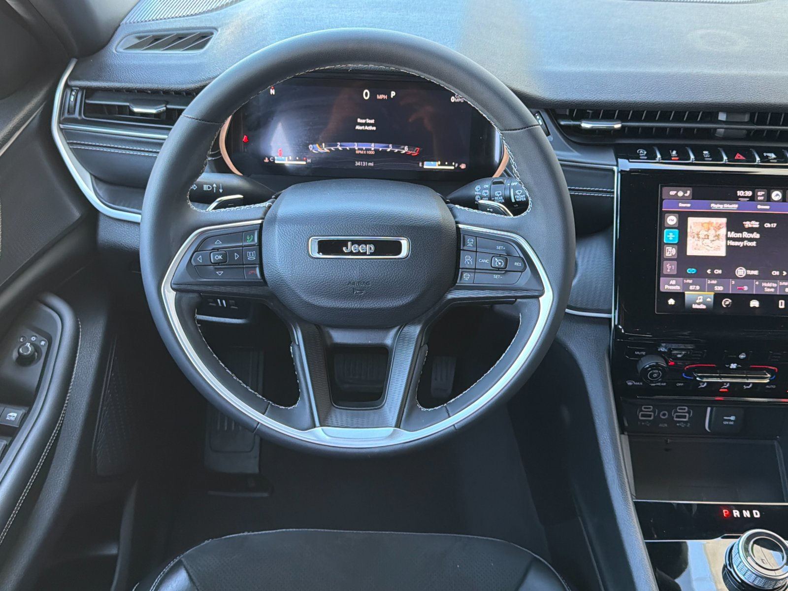 Used 2023 Jeep Grand Cherokee Altitude RWD image 16