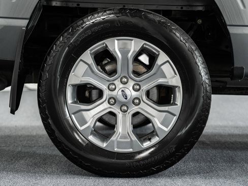 Certified 2022 Ford F150 Platinum w/ FX4 Off-Road Package image 18