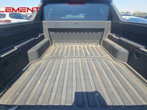 Used 2025 Hyundai Santa Cruz SE image 18