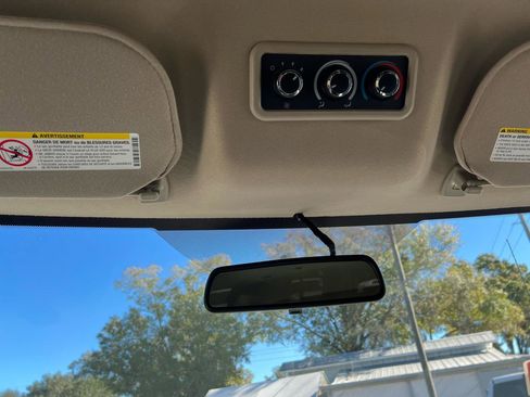 Used 2023 Chevrolet Express 3500 LS RWD image 17