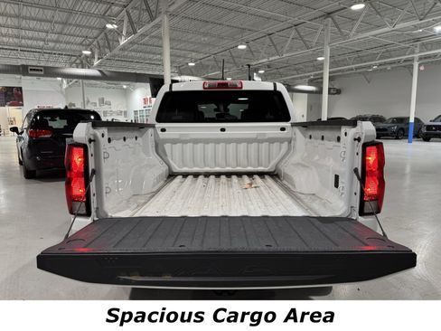 Used 2023 Chevrolet Colorado W/T image 13