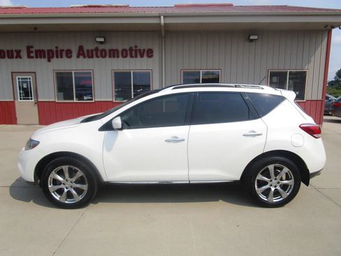 Used 2012 Nissan Murano LE w/ Platinum Pkg AWD/4WD image 4