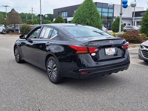 Used 2024 Nissan Altima 2.5 SV FWD image 7