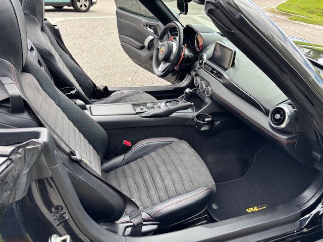 Used 2018 FIAT 124 Spider Abarth RWD image 14