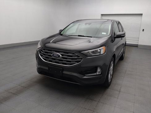 Used 2019 Ford Edge Titanium w/ Cold Weather Package AWD/4WD image 15