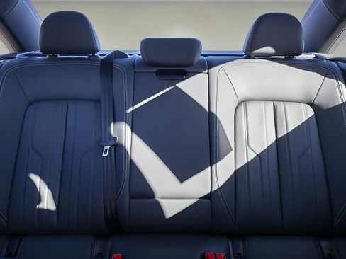 Used 2024 Audi A6 Premium Plus w/ Premium Plus Package image 27