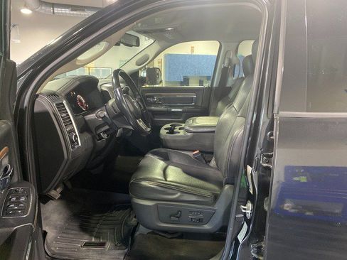 Used 2017 RAM 2500 Laramie AWD/4WD image 10