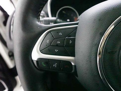 Used 2019 Jeep Compass Limited AWD/4WD image 17