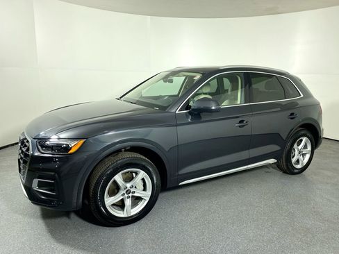Used 2023 Audi Q5 Premium w/ Convenience Package image 25