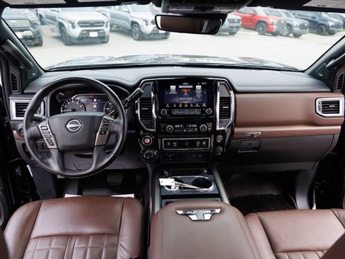 Used 2023 Nissan Titan Platinum Reserve w/ Moonroof Package image 43