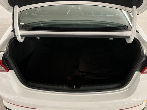 Used 2023 Kia K5 GT-Line image 37