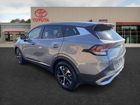 Used 2023 Kia Sportage EX image 6