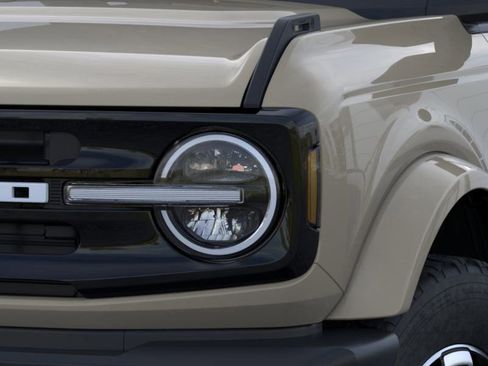 New 2025 Ford Bronco Outer Banks image 19