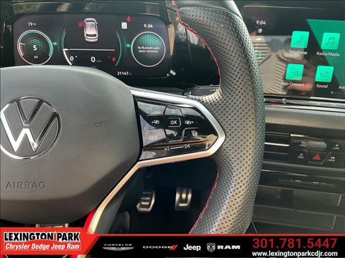 Used 2024 Volkswagen GTI SE FWD image 12