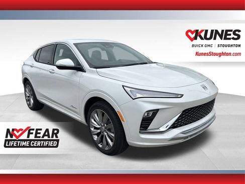 New 2025 Buick Envista Avenir image 1