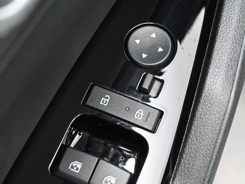 Used 2025 Kia Sportage X-Line w/ Premium Package image 12