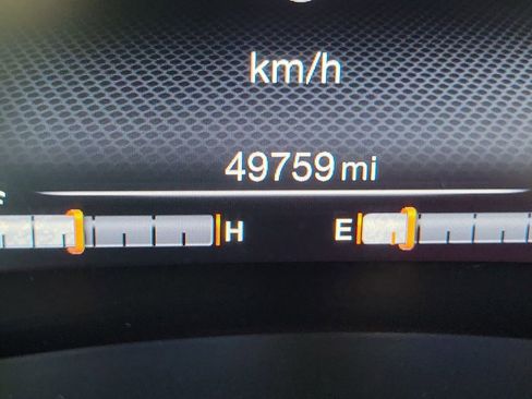 Used 2021 Jeep Renegade Latitude image 28