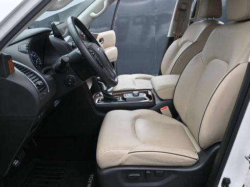 Used 2023 Nissan Armada SL w/ Captain's Chairs Package AWD/4WD image 23