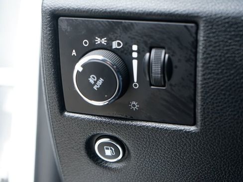 Used 2022 Jeep Grand Cherokee Limited image 20