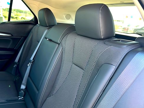 Used 2023 Buick Envision Preferred image 19