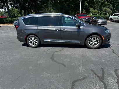 Used 2019 Chrysler Pacifica Touring-L Plus w/ Tire & Wheel Group