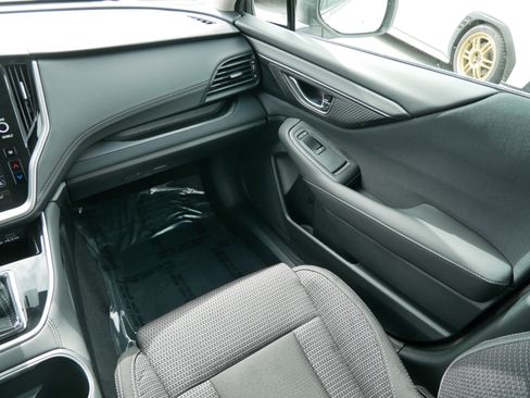 Used 2025 Subaru Outback Premium image 11