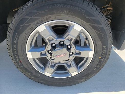 Used 2025 GMC Sierra 3500 SLT w/ SLT Premium Package AWD/4WD image 34