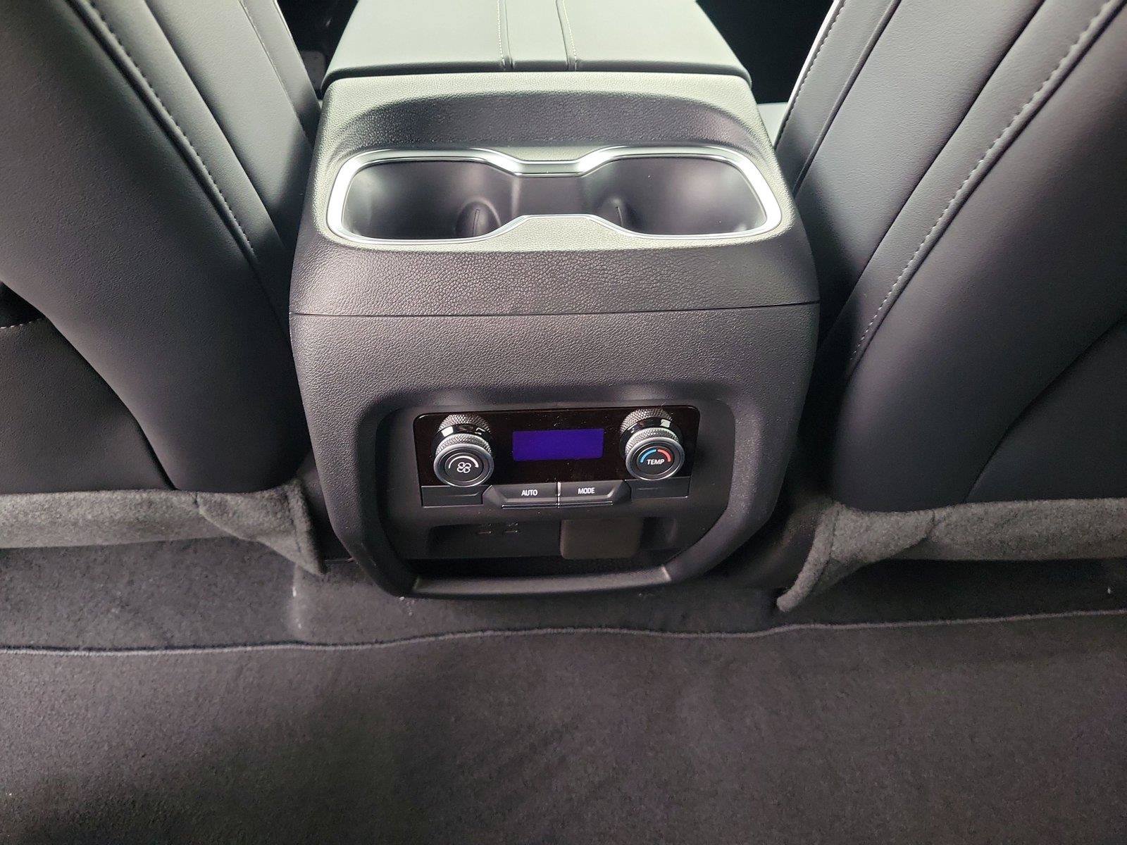New 2027 Buick Enclave Sport Touring w/ Power Package FWD image 11