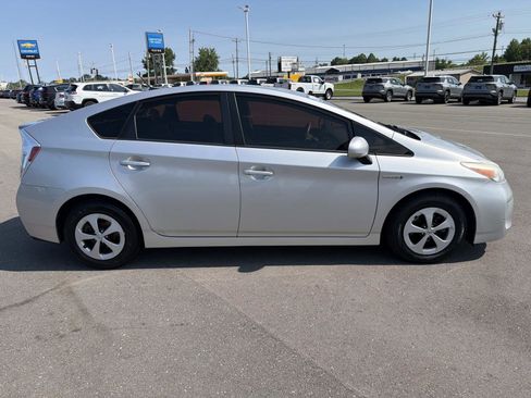 Used 2014 Toyota Prius Three FWD image 8