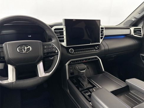 Certified 2024 Toyota Sequoia Platinum AWD/4WD image 32