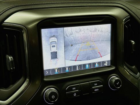 Used 2019 Chevrolet Silverado 1500 LTZ w/ LTZ Premium Package AWD/4WD image 17